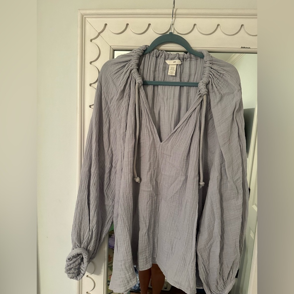 H&M dusty blue/grey top